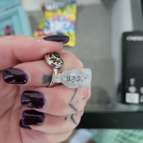 Ring set! NWT Onyx dainty ring set, size 6 onyx scalloped, Onyx simple 6.5 - Picture 16 of 16